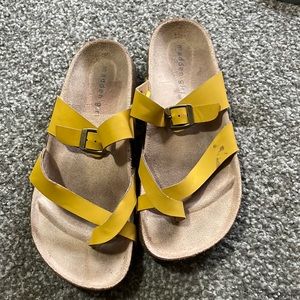 Madden girl sandals